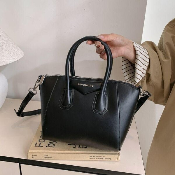 Hand bag