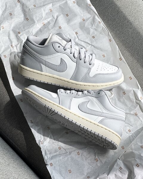 Air Jordan low 1