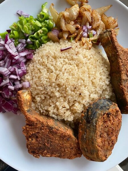 Attiéké plus thon frit