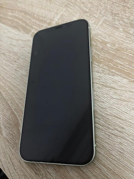 iPhone 12