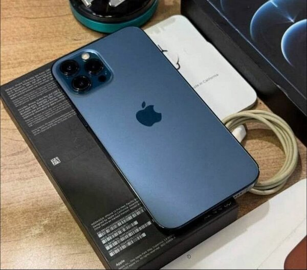 iPhone 12 Pro Bleu 256GB