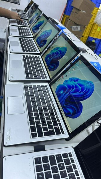 HP X2 1012
