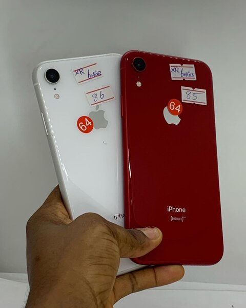 iPhone XR 64GB et 128GB