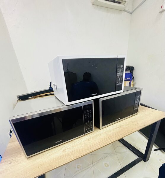 Microwave ovens
