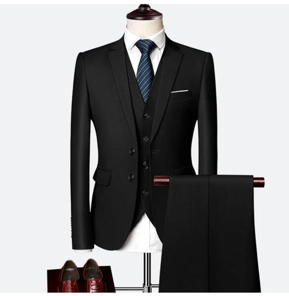 Costume Homme Élégant Trois Pièces