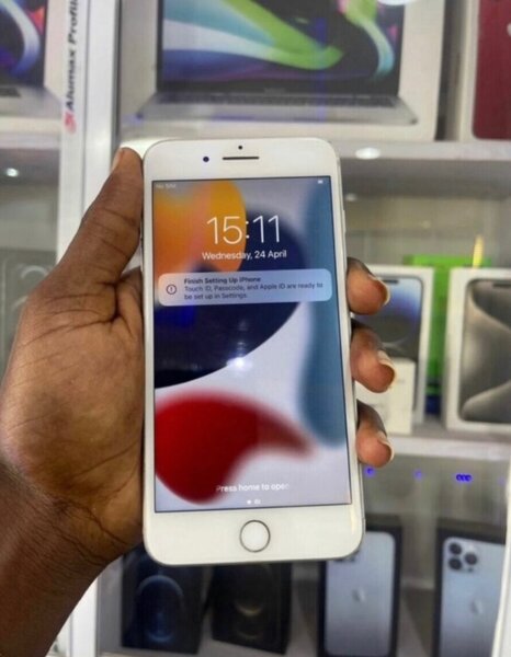ROGGER IPHONES