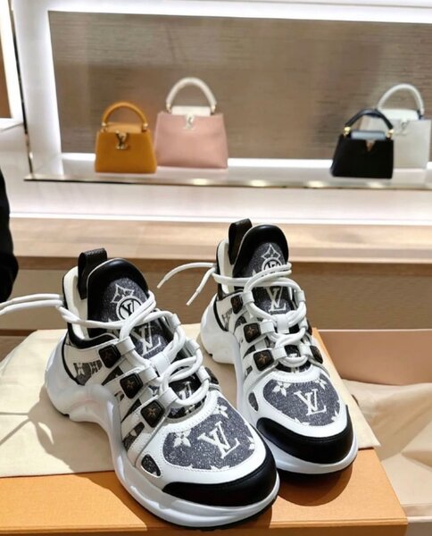 Sneaker