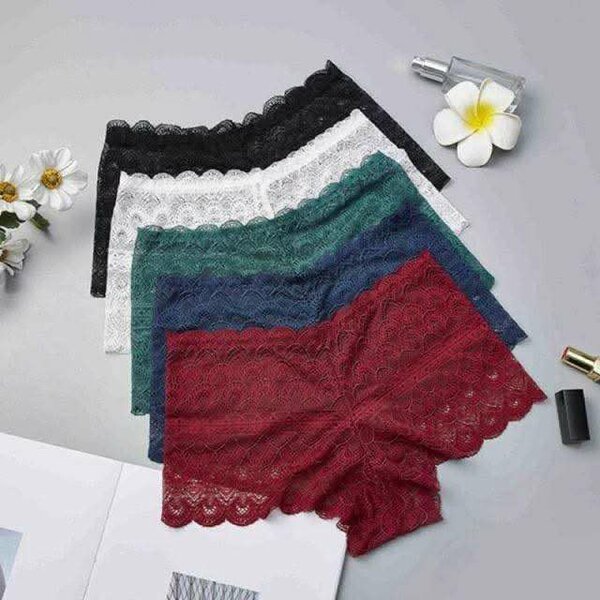 Culottes en dentelle colorées