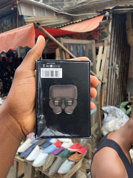 AirPods pro5