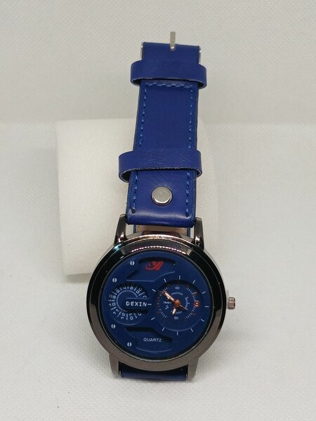 DEXIN analog quartz watch