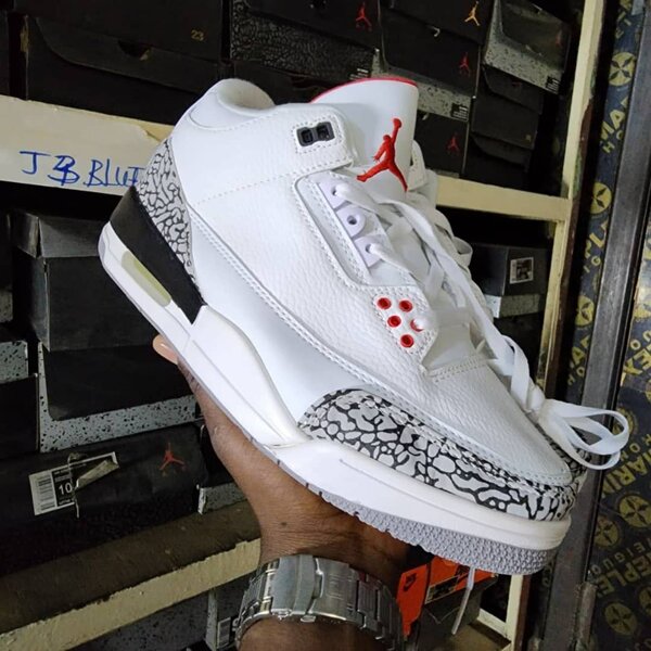 J3 kicks