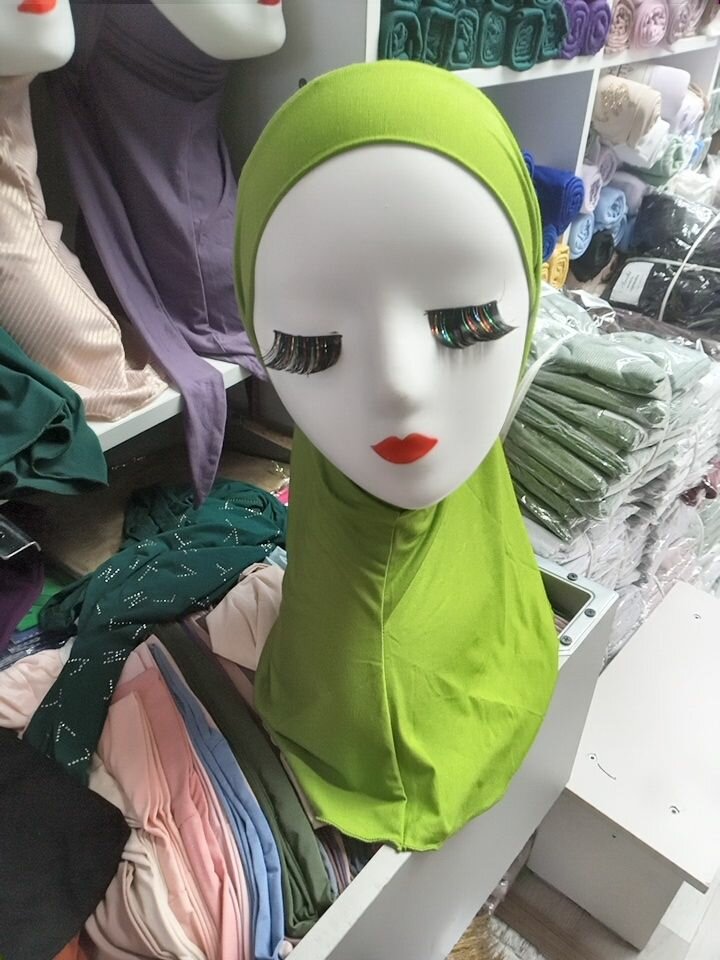 Зейна