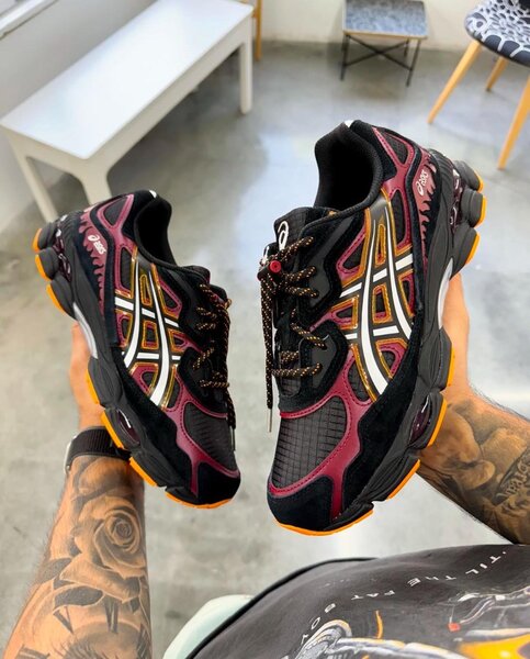 ASICS CLASSIC