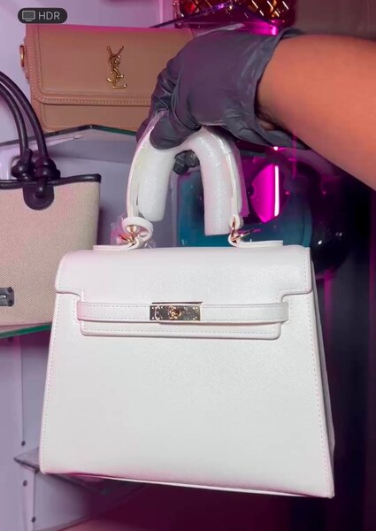 Handheld bag