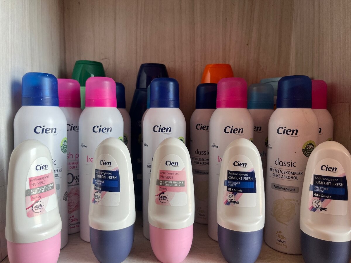 Deodorant spray