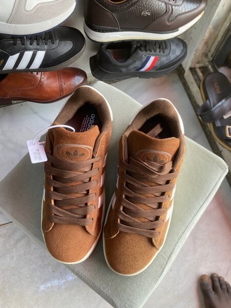 Adidas campus