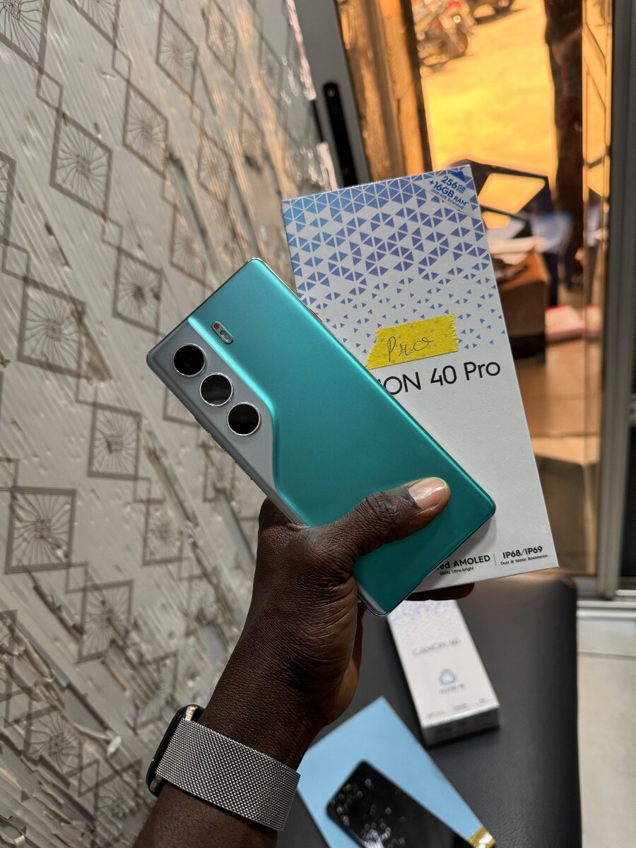 Tecno Camon40pro