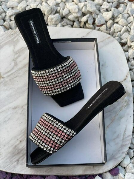 Quality slippers Availble