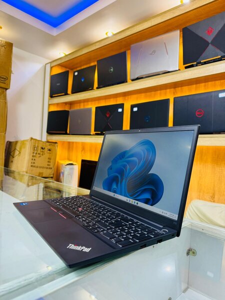 LENOVO THINKPAD E15