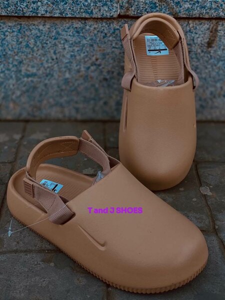 Nike slippers