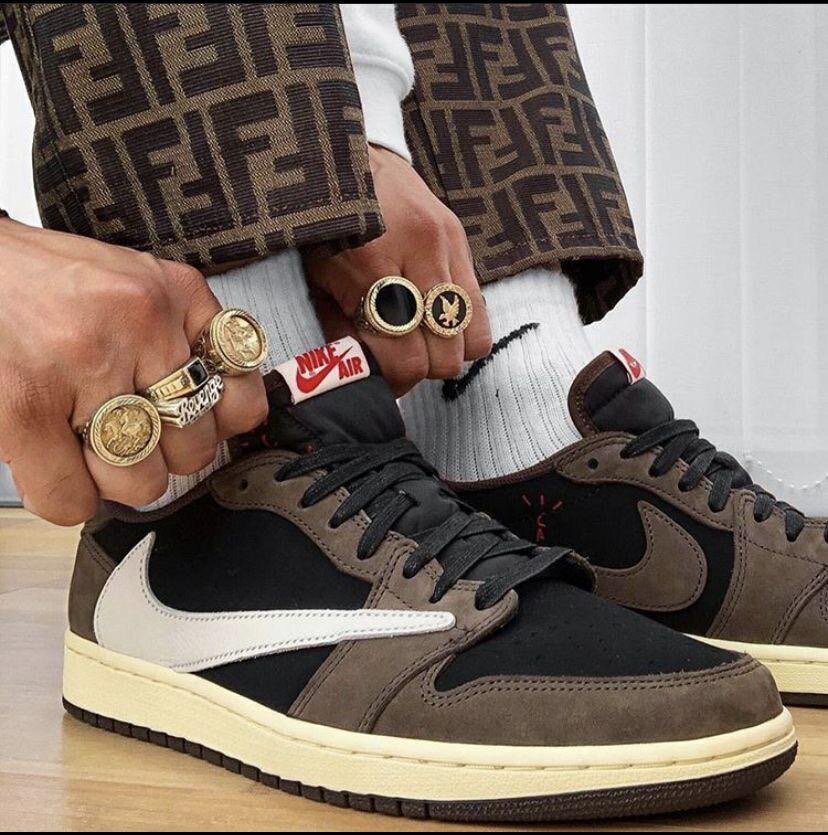 Air Jordan 1 low travis scott