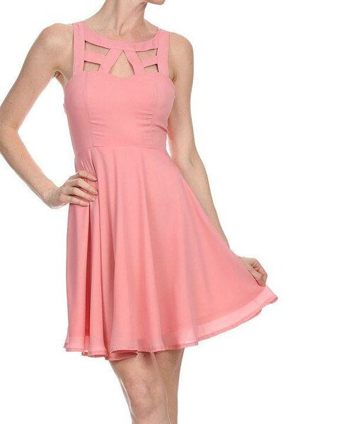 Robe évasée rose chic