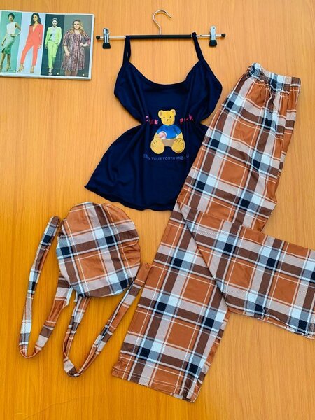 Larose nightwear