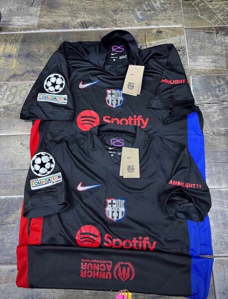 Maillot disponible