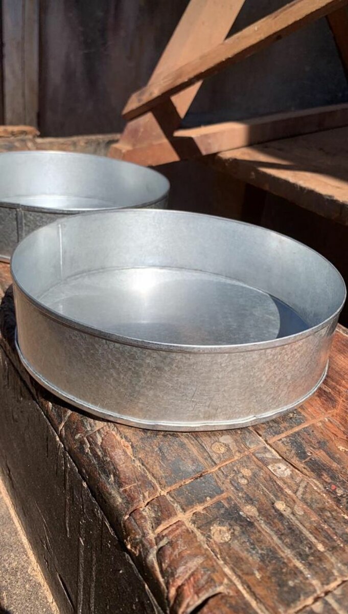 Baking tins