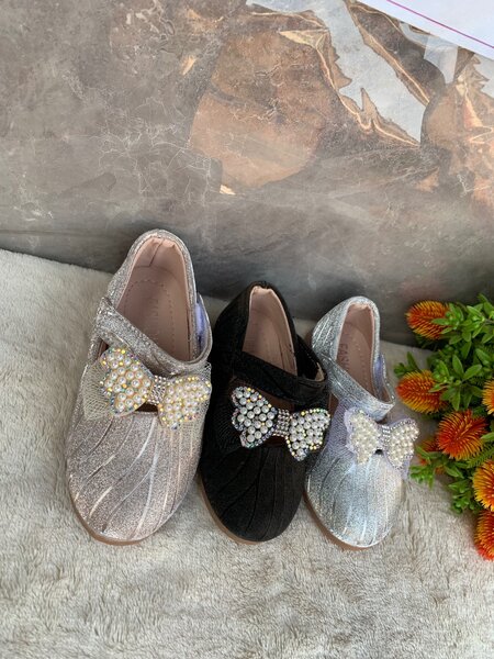 Bow tie shoes