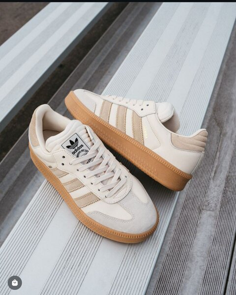 Fashion sneakers