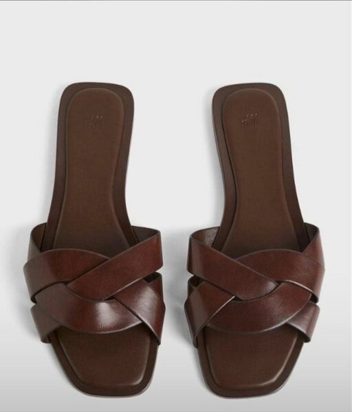 Sandales plates marron femme