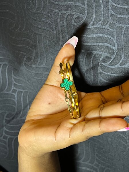 Gold bracelet