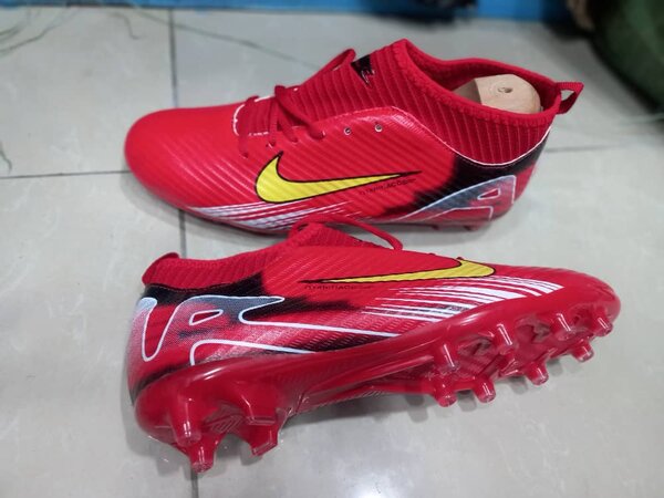 Chaussures de football Nike ultra-légères