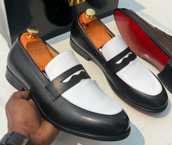 SOULIER CUIR