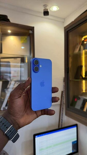 iPhone 16