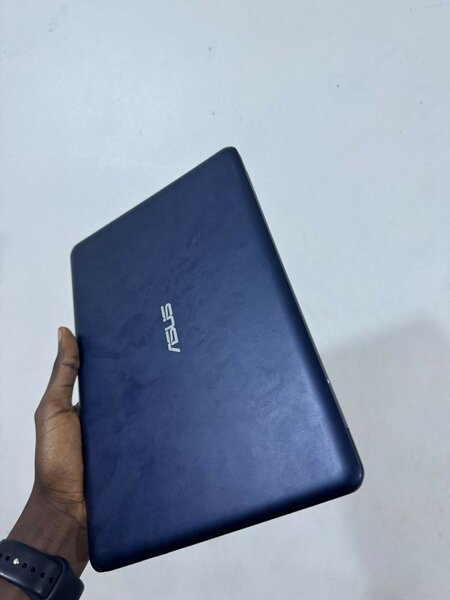 PC ASUS