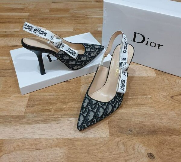 Heel sandals