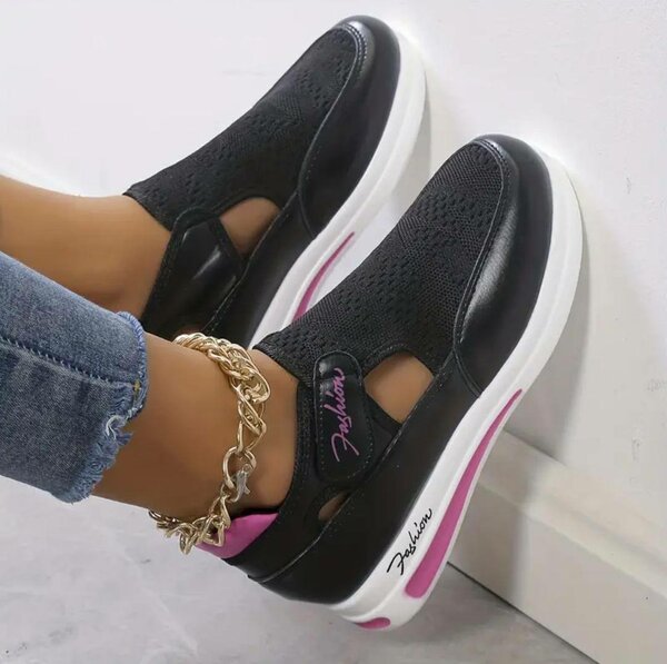 Ladies sneakers