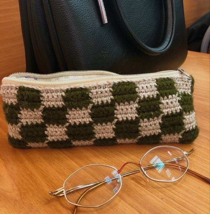 Trousse en laine
