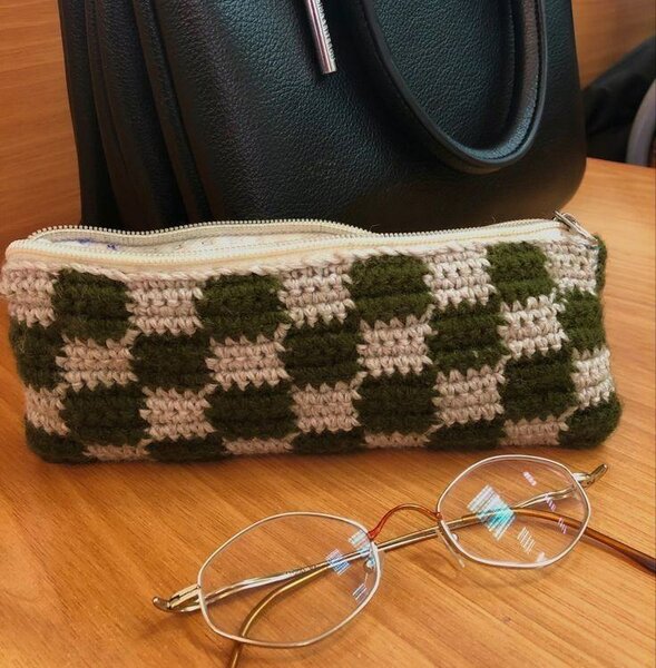 Trousse en laine