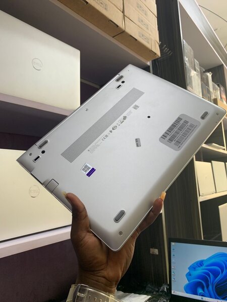 HP Elitebook 830 G6