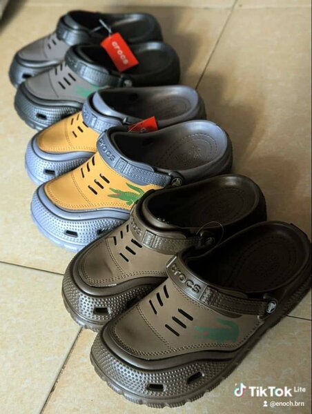 Lacoste Crocs