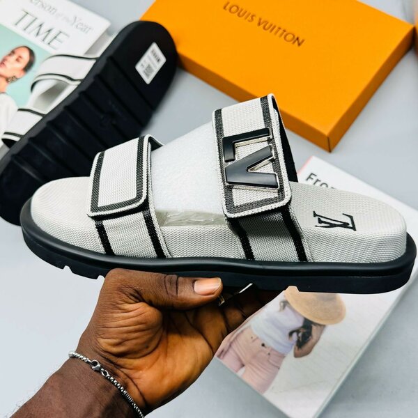 Mens quality slide