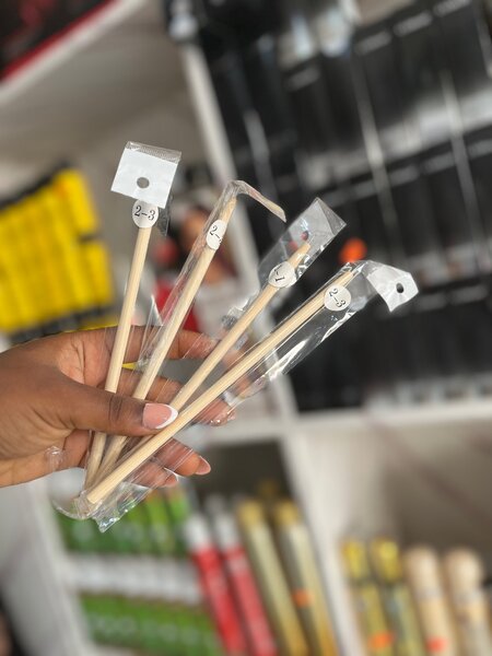 Ventilation needles