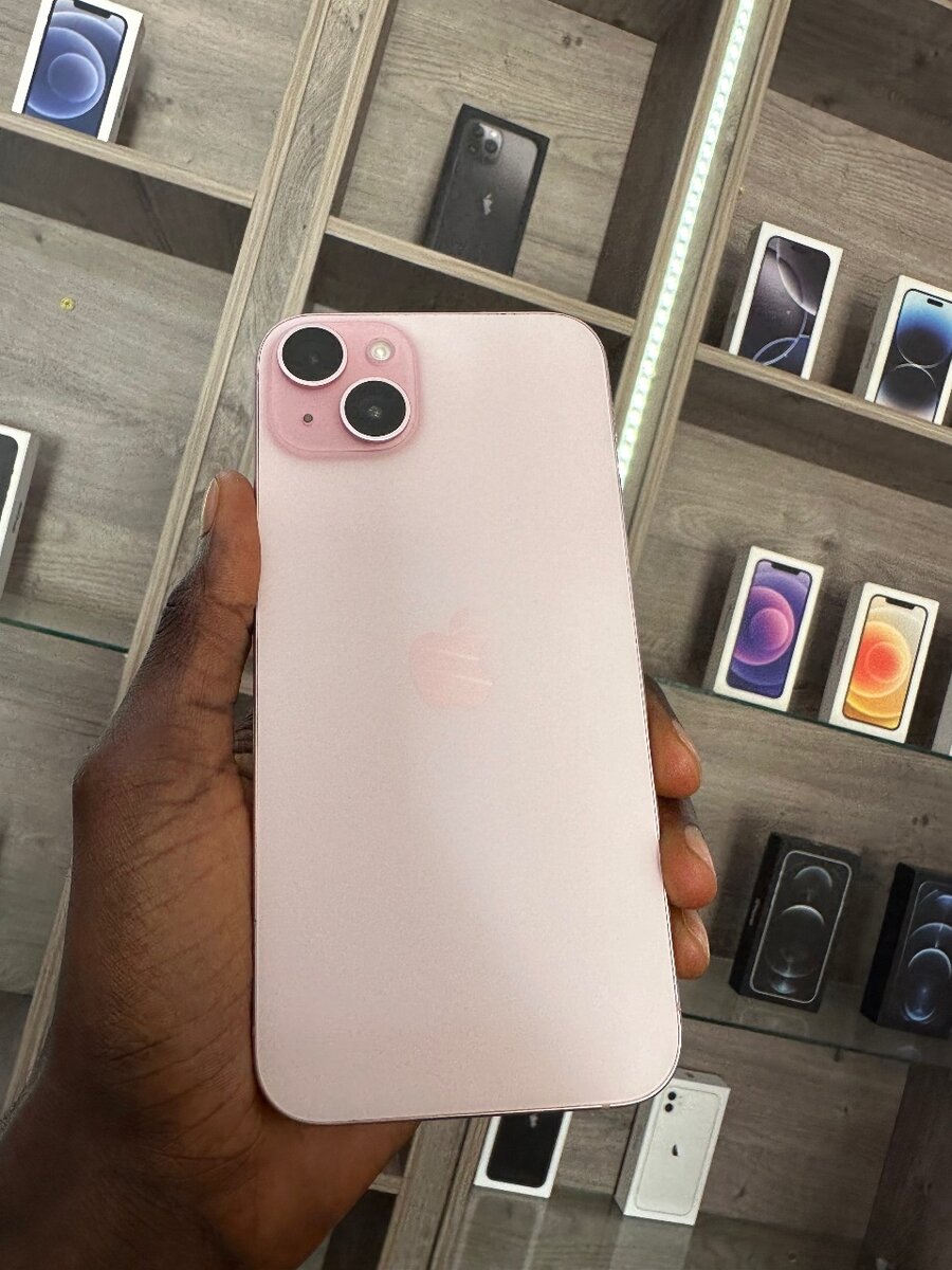 iPhone 15 plus