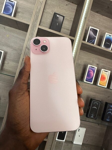 iPhone 15 plus