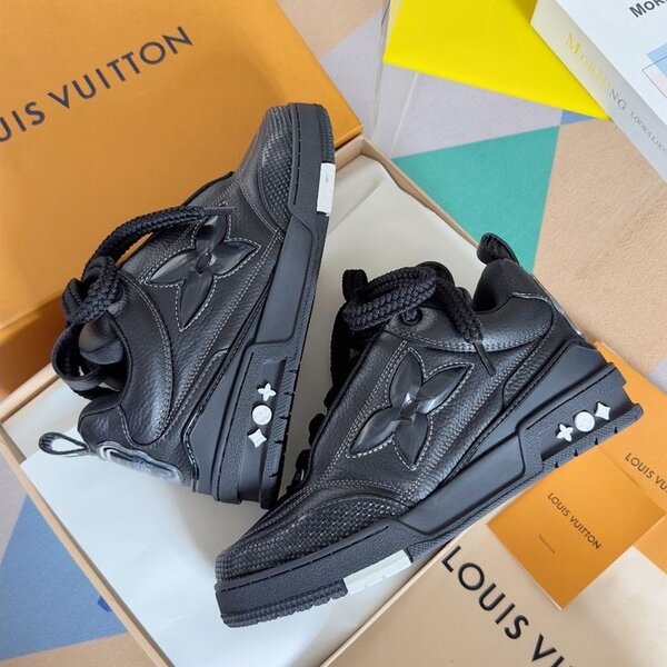 LOUIS VITTON SHOES AVAILABLE