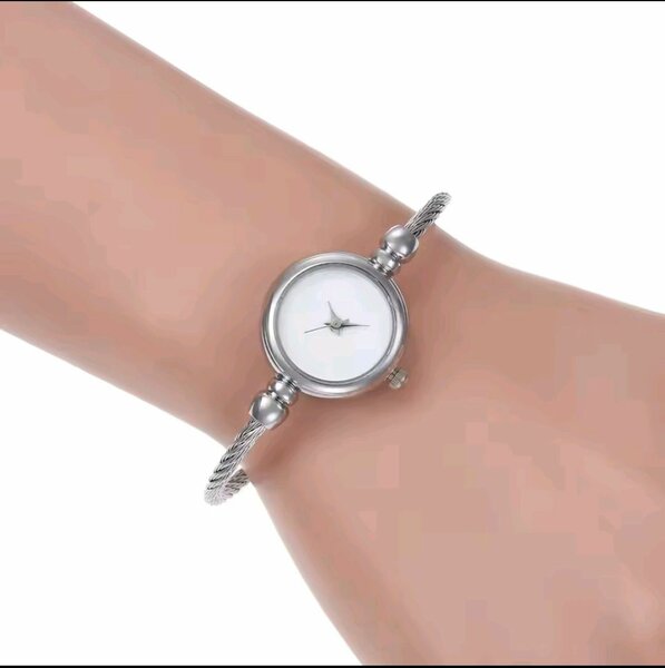 Montre bracelet élégant femme