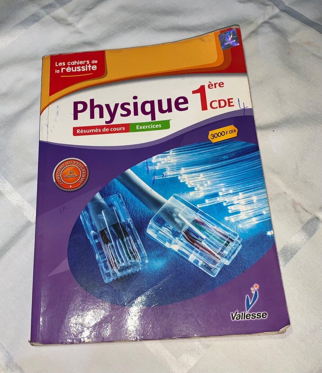 Livre Physique 1ère CDE